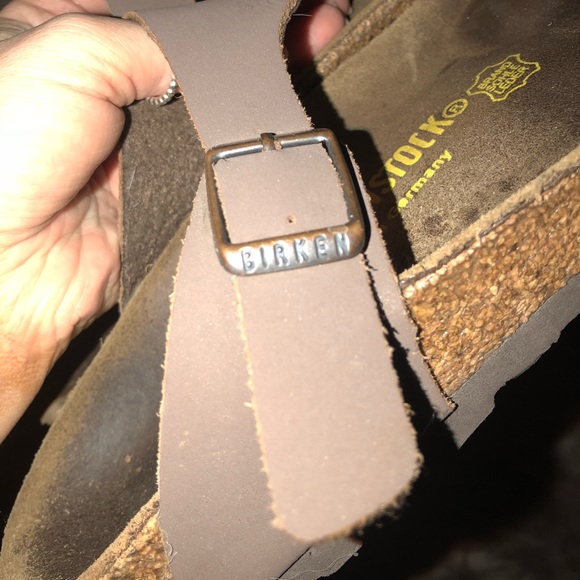 Birkenstock gizeh sandals in mocha - Picture 4 of 7